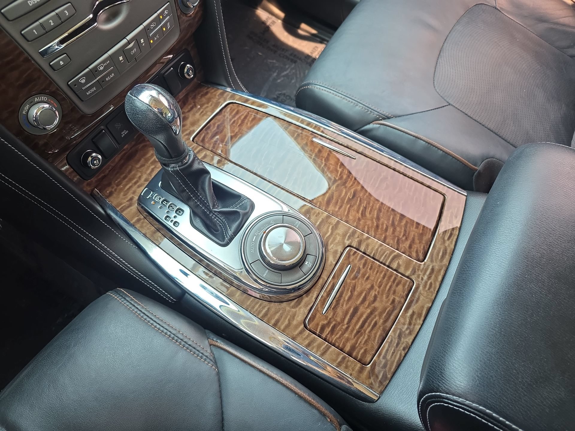 Used 2019 Nissan Armada Platinum w/ Captain's Chairs Package AWD/4WD image 25