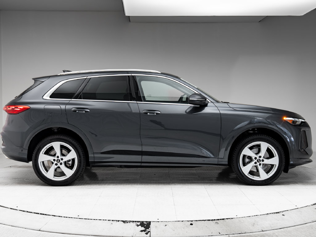 Used 2025 Audi Q5 Premium Plus AWD/4WD image 27