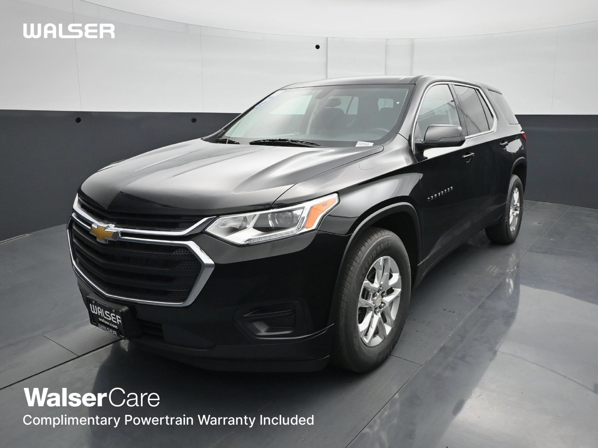 Used 2021 Chevrolet Traverse LS AWD/4WD image 1