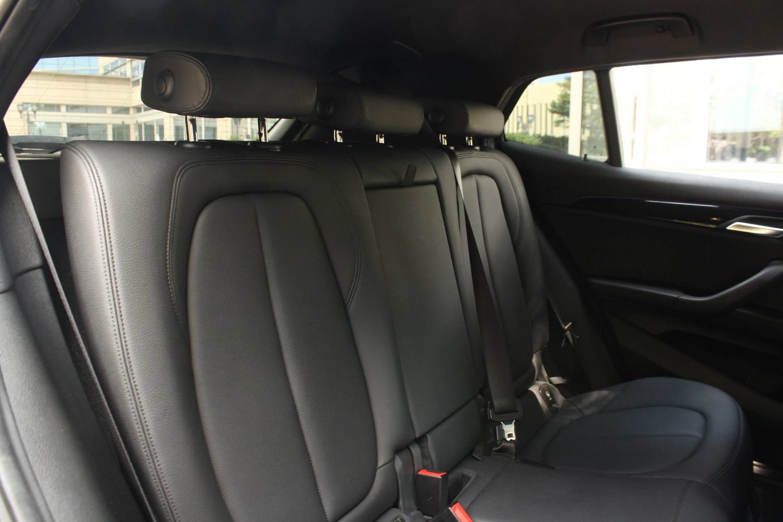 Used 2018 BMW X2 sDrive28i w/ Convenience Package FWD image 23