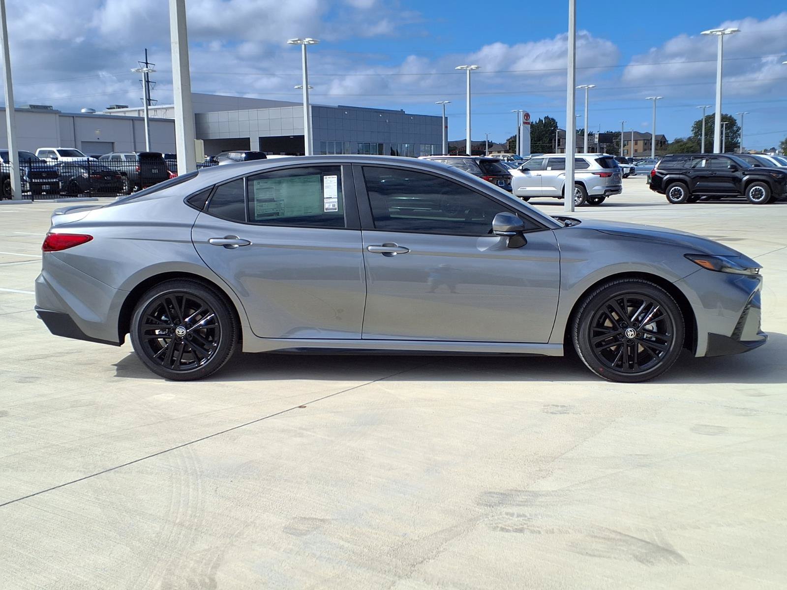 New 2026 Toyota Camry SE w/ Convenience Package FWD image 10