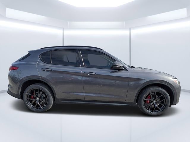 Used 2020 Alfa Romeo Stelvio w/ Nero Edizione image 2