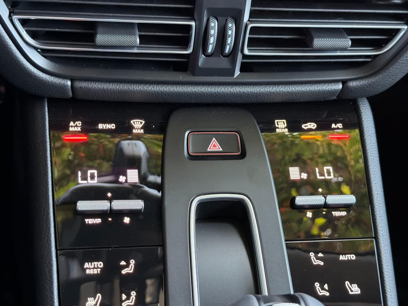 New 2026 Porsche Macan AWD/4WD image 23