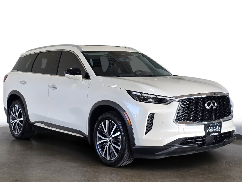 Certified 2023 INFINITI QX60 Sensory w/ Cargo Package AWD/4WD image 3