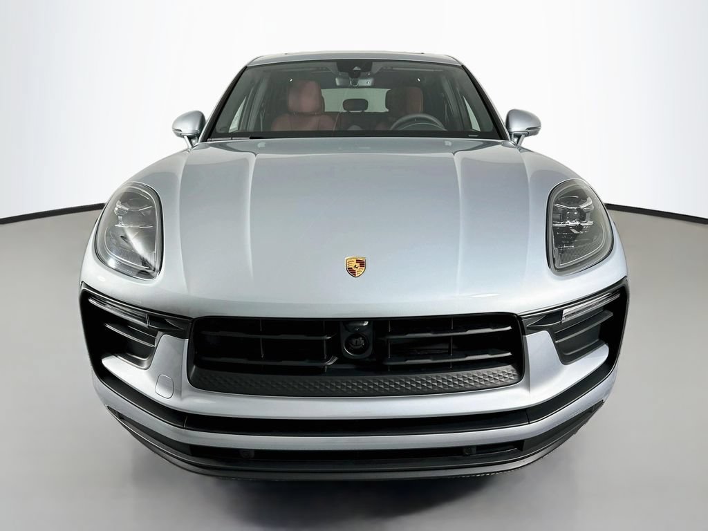 New 2026 Porsche Macan AWD/4WD image 6