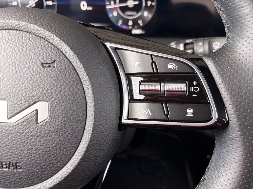 Used 2024 Kia Seltos SX w/ SX Sunroof Package AWD/4WD image 20