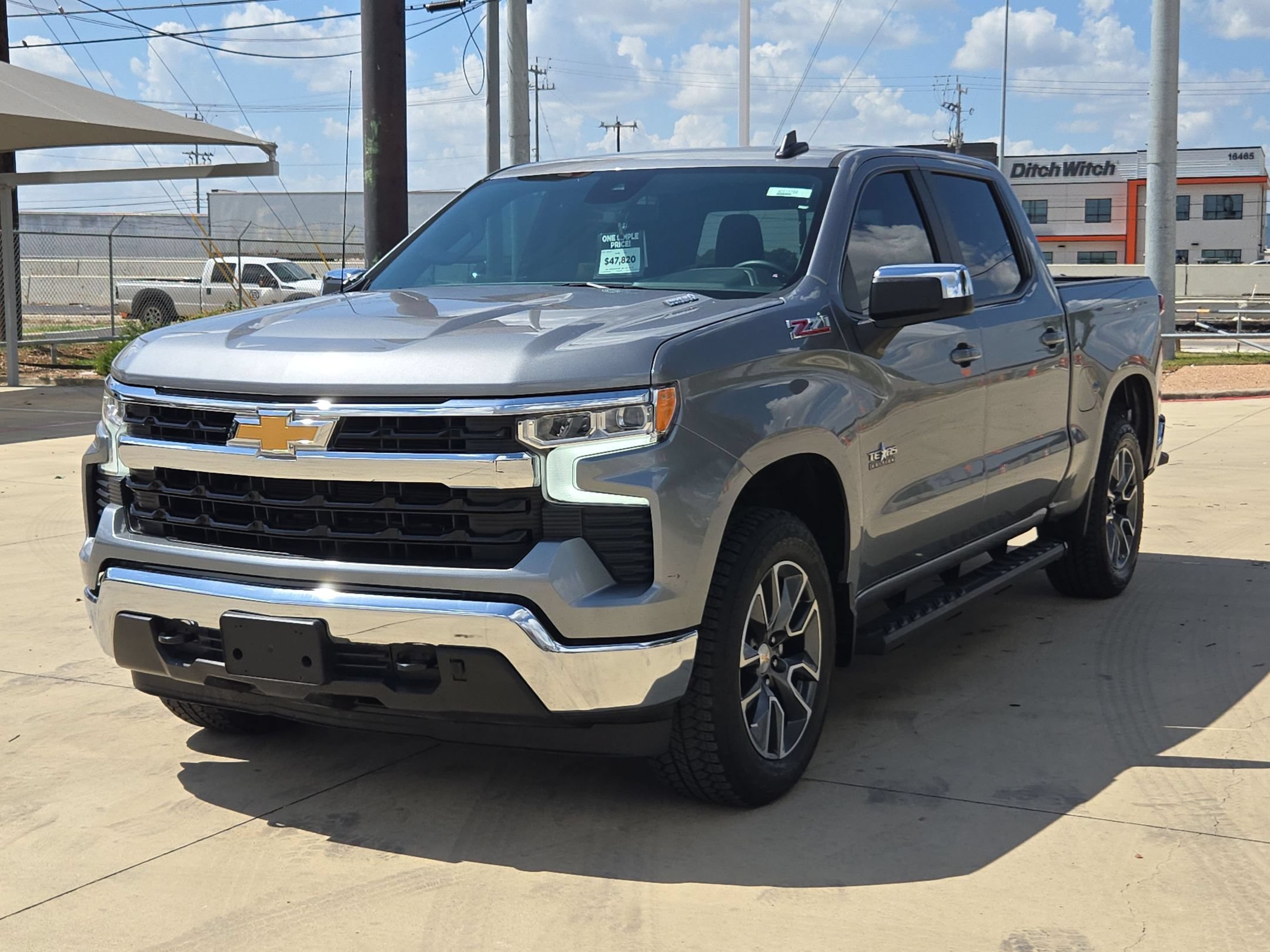 Certified 2025 Chevrolet Silverado 1500 LT w/ Z71 Off-Road Package AWD/4WD image 7
