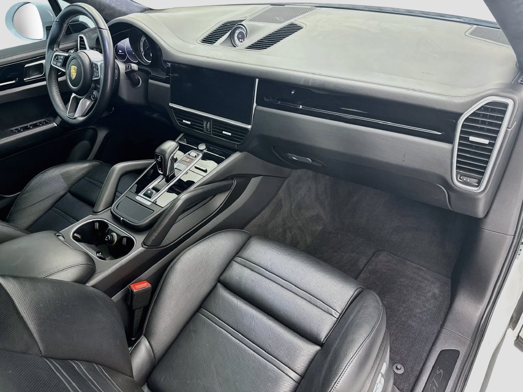 Used 2021 Porsche Cayenne GTS AWD/4WD image 16