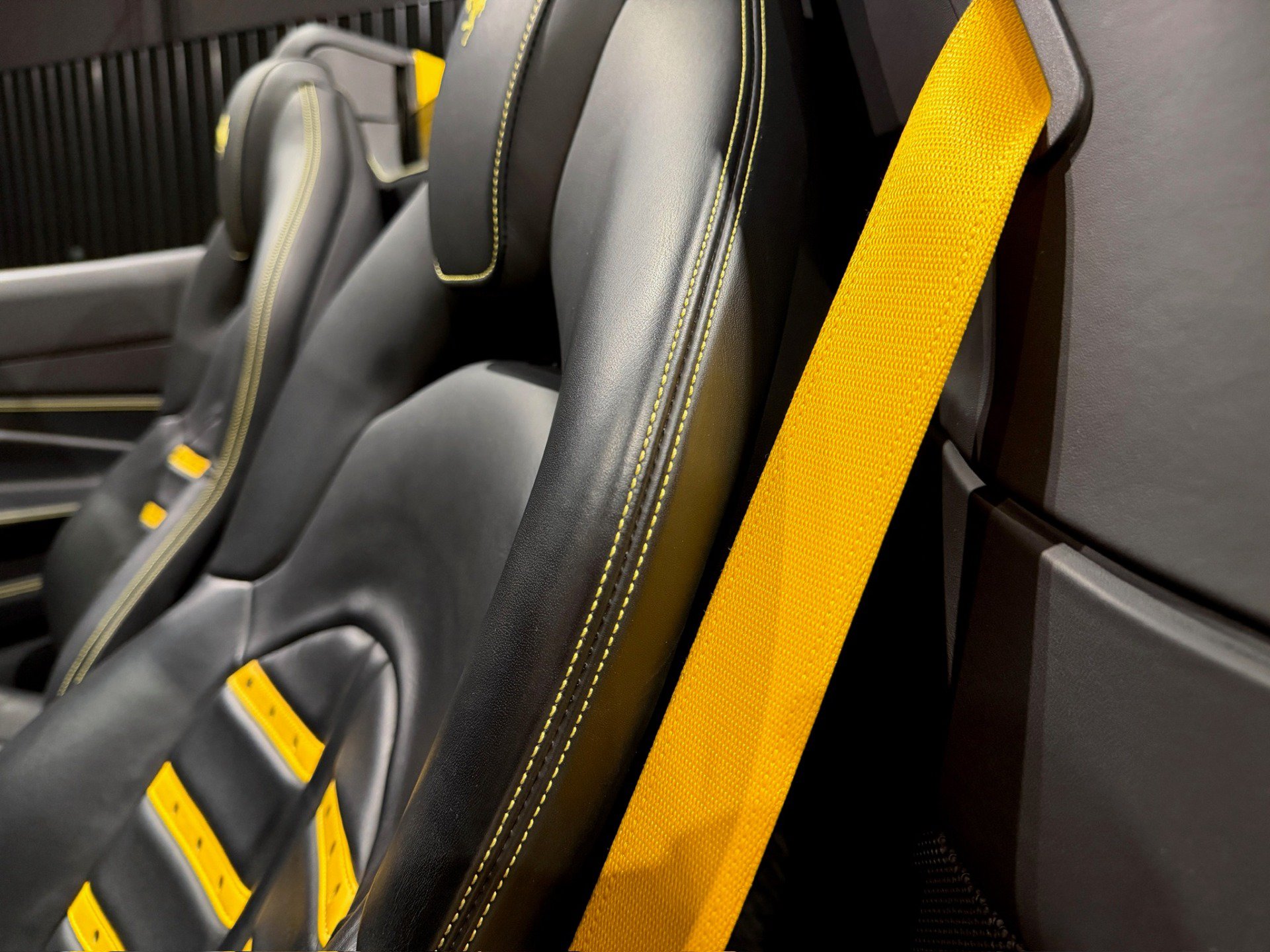 Used 2023 Ferrari F8 Tributo RWD image 45