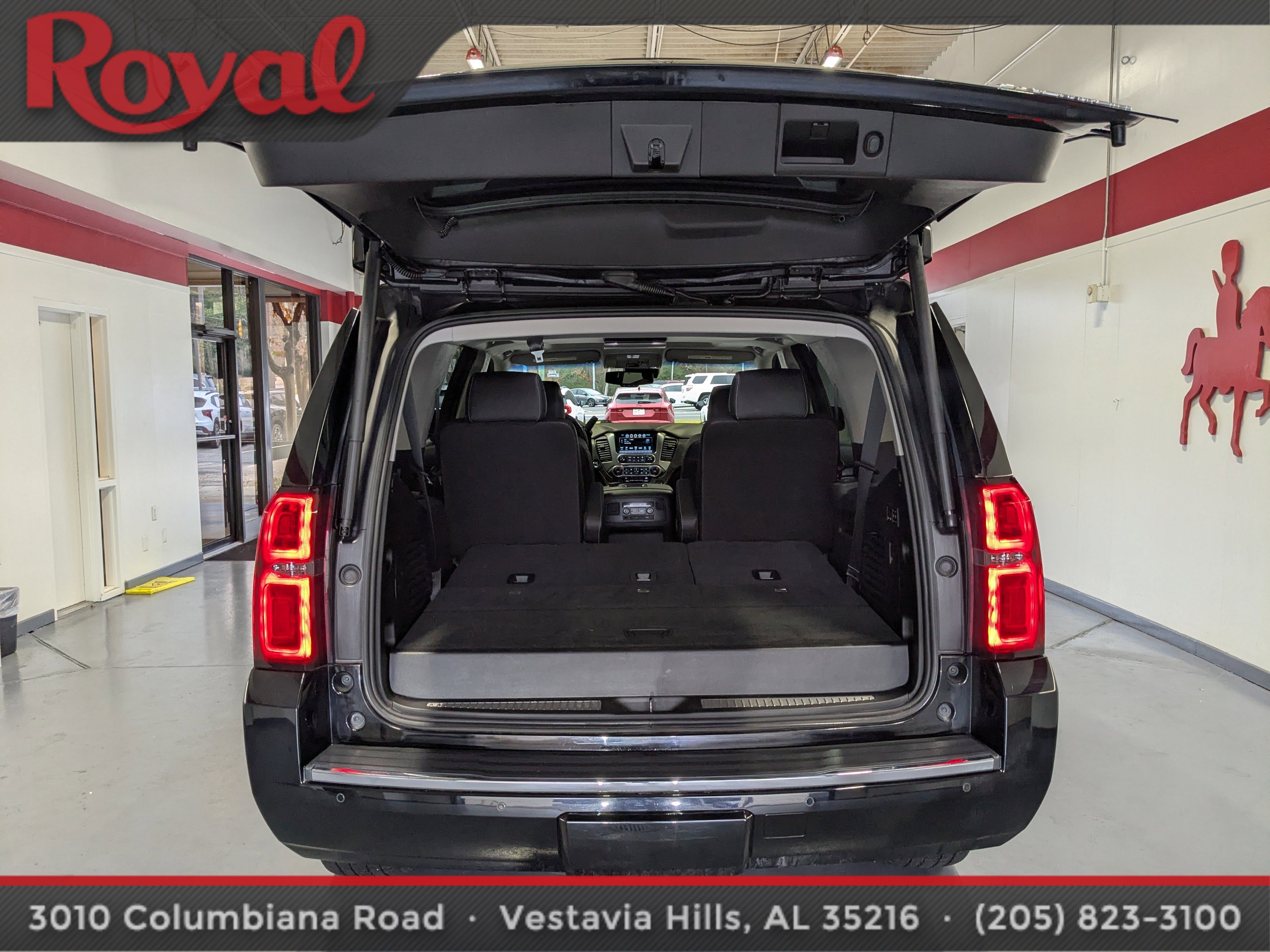 Used 2020 Chevrolet Tahoe Premier w/ Premier 6.2L Value Package image 14