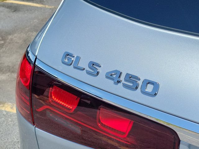 Used 2025 Mercedes-Benz GLS 450 4MATIC image 7