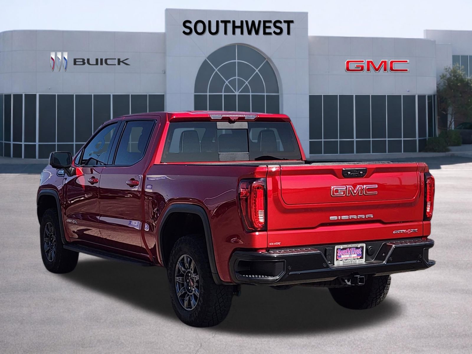 Used 2024 GMC Sierra 1500 AT4X image 4