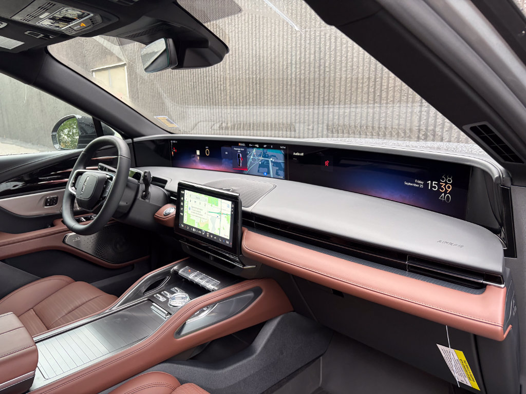 New 2026 Lincoln Nautilus Reserve AWD/4WD image 33