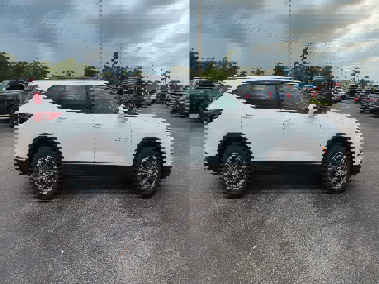 New 2025 Chevrolet Blazer LT w/ Convenience Package image 3