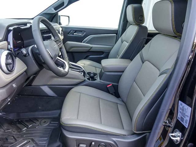 New 2026 Chevrolet Colorado ZR2 w/ Technology Package AWD/4WD image 14