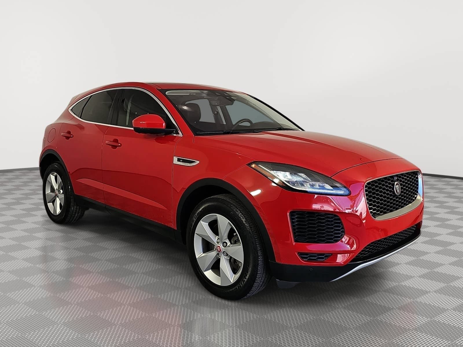 Used 2019 Jaguar E-PACE S AWD/4WD image 2