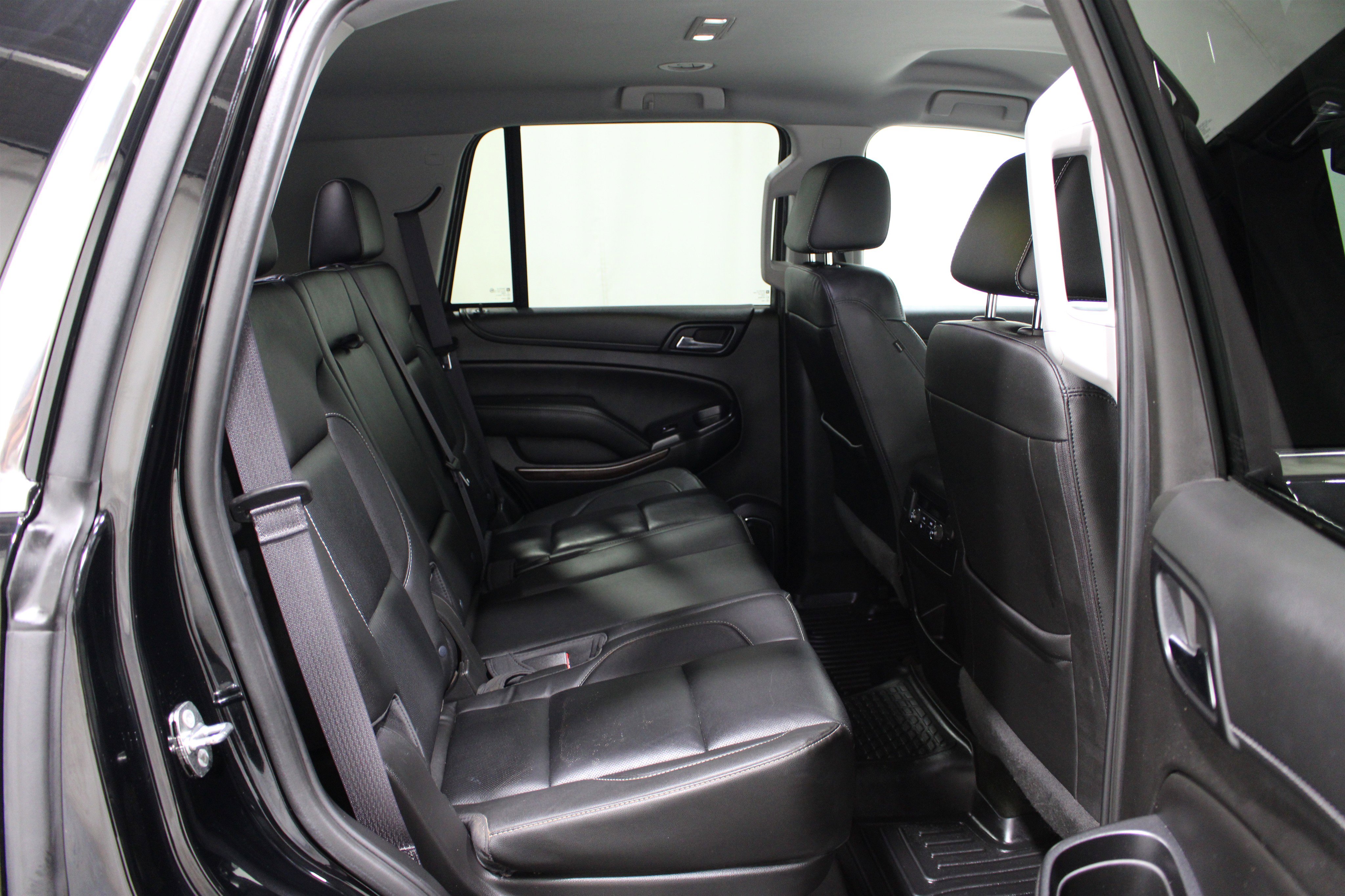 Used 2017 GMC Yukon SLT RWD image 29