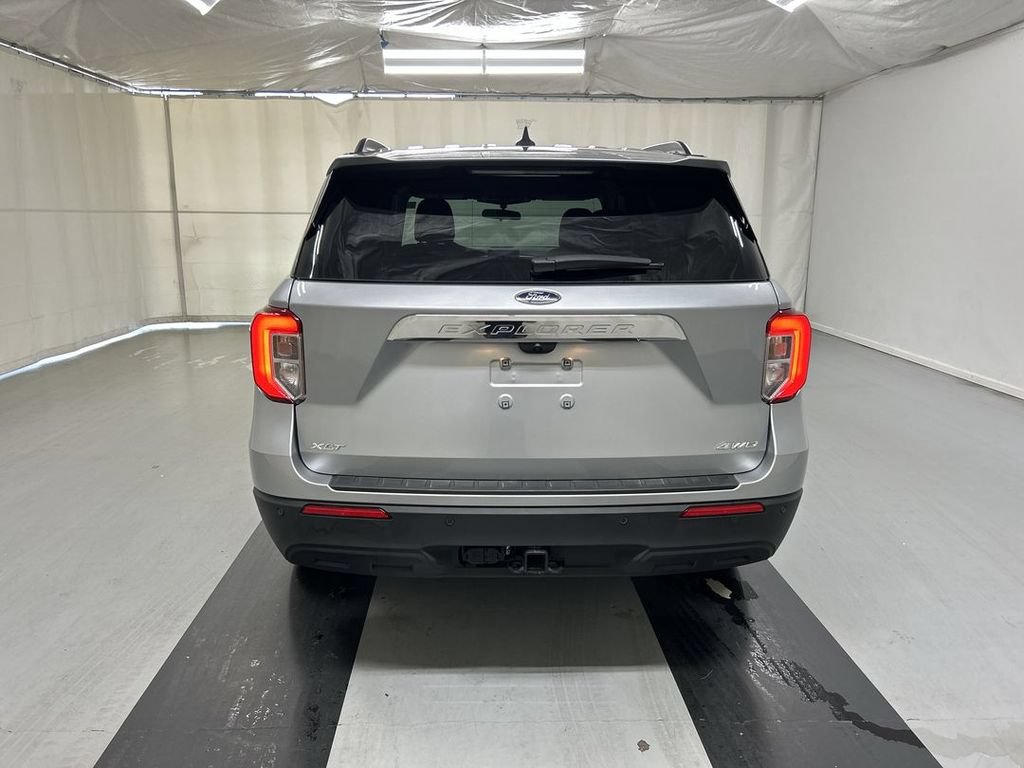 Used 2024 Ford Explorer XLT w/ Class IV Trailer Tow Package AWD/4WD image 21