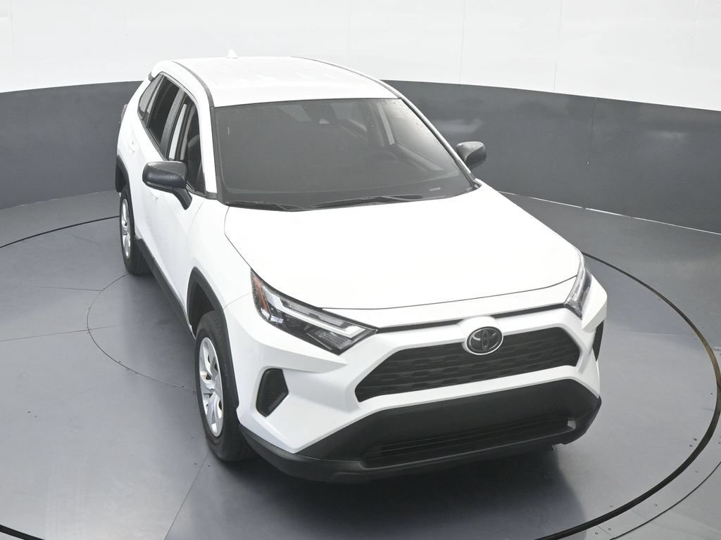 Used 2025 Toyota RAV4 LE AWD/4WD image 50