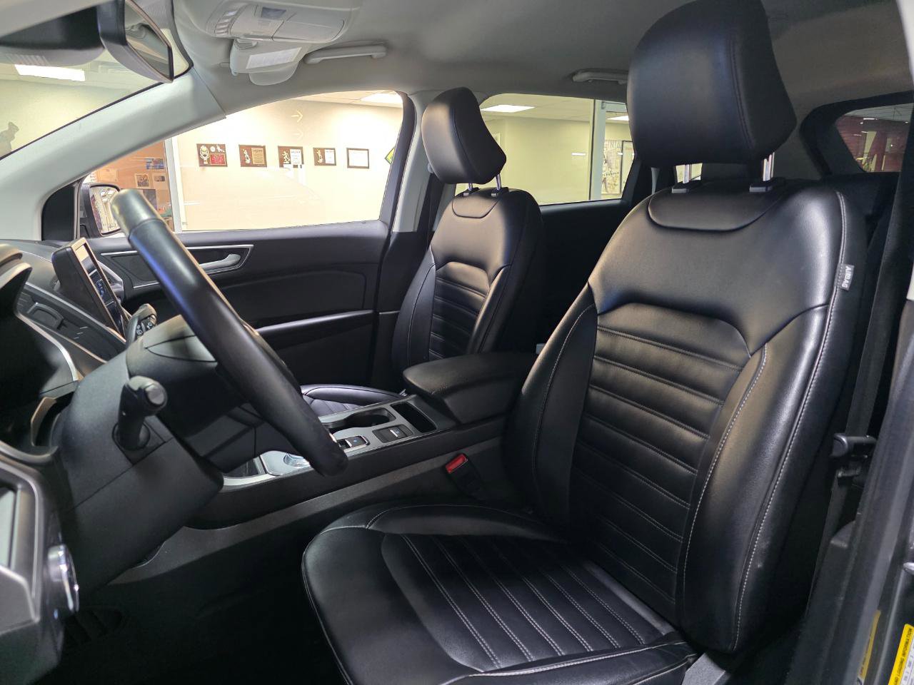 Used 2021 Ford Edge SEL w/ Cargo Accessory Package image 15