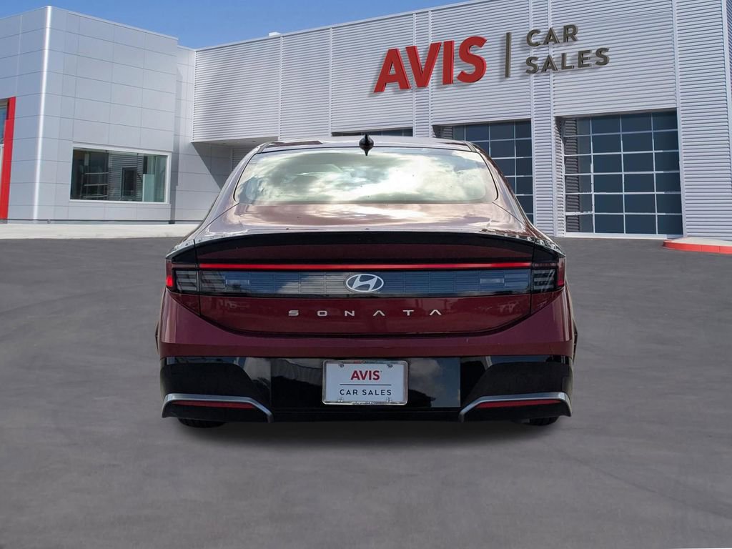 Used 2025 Hyundai Sonata SEL FWD image 7