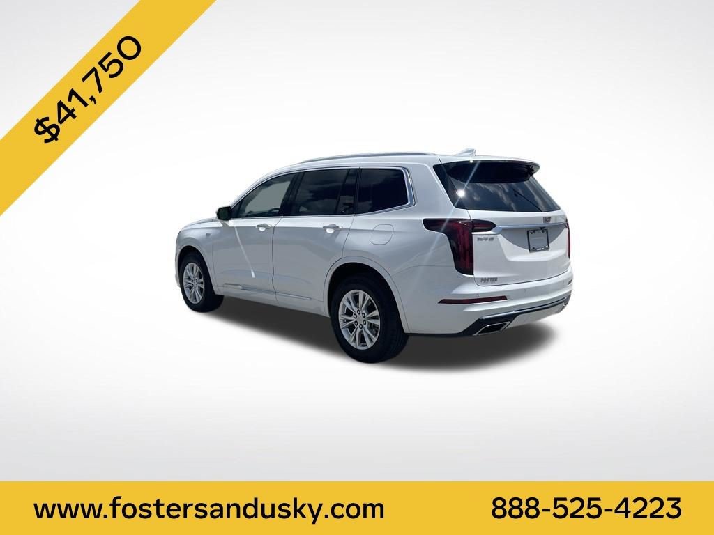 Certified 2025 Cadillac XT6 Luxury FWD image 3