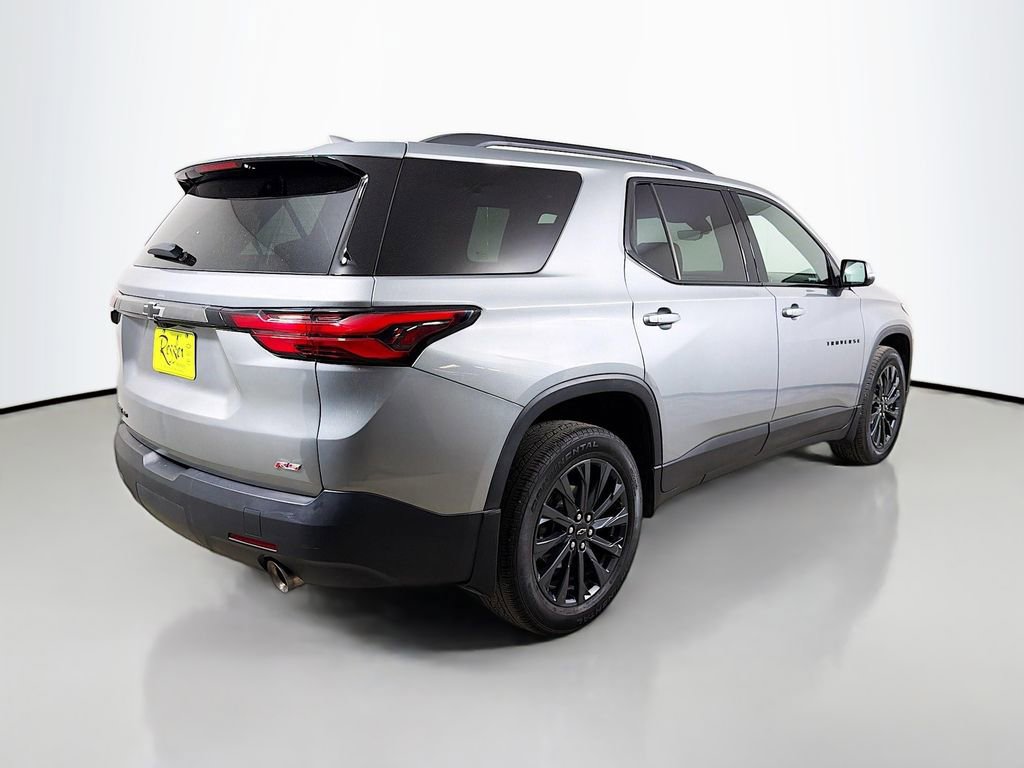 Used 2024 Chevrolet Traverse RS w/ LPO, Floor Liner Package AWD/4WD image 6