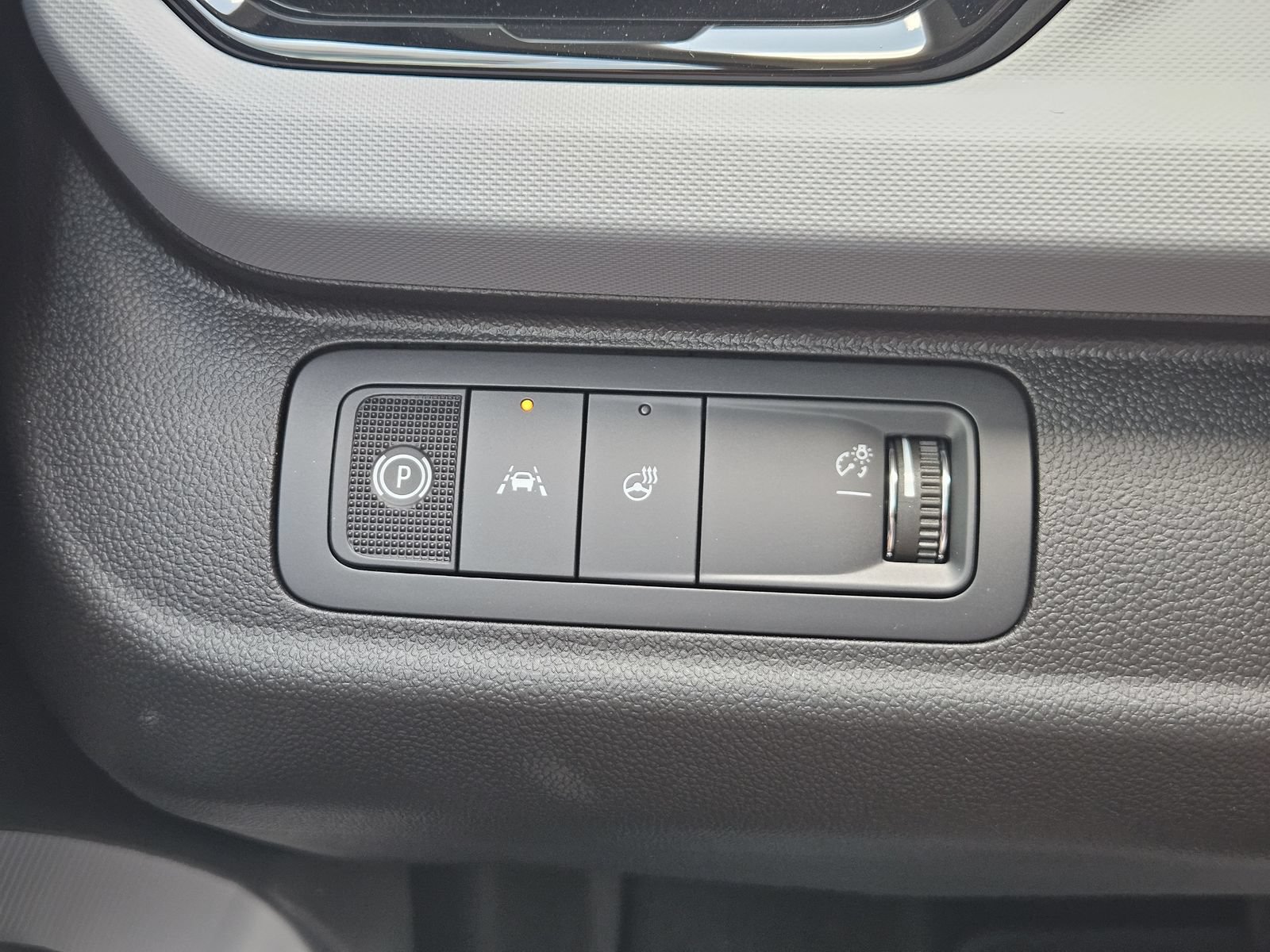 New 2027 Chevrolet Bolt RS FWD image 21