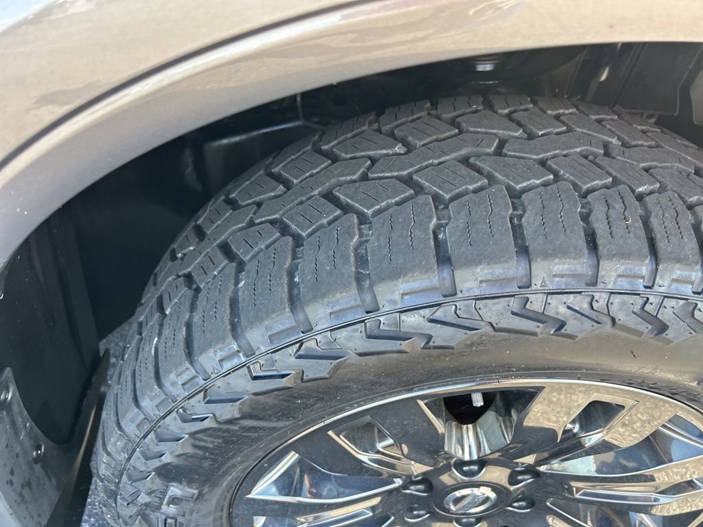 Used 2017 Nissan Titan Platinum Reserve image 38