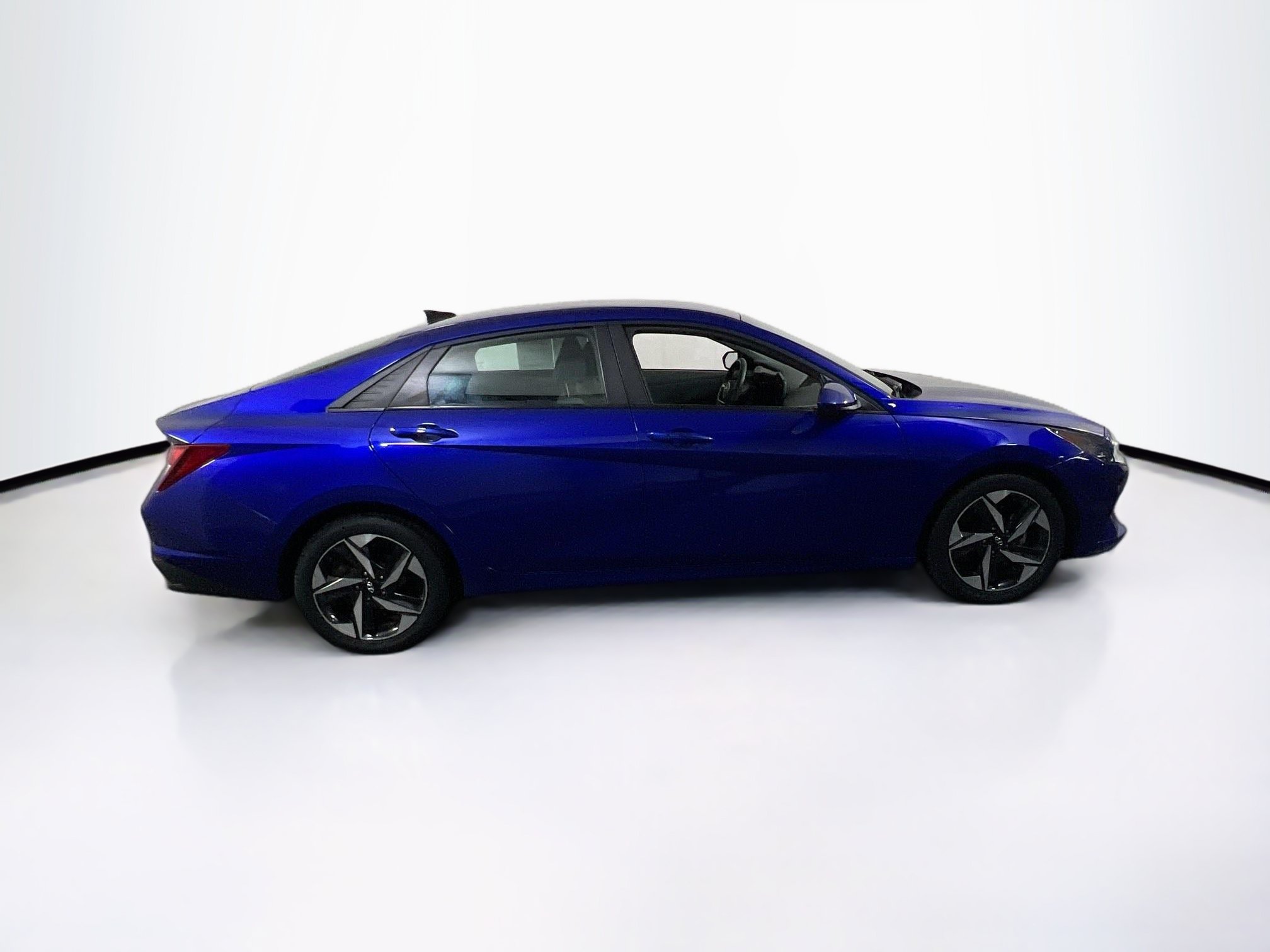 Used 2023 Hyundai Elantra SEL w/ Convenience Package FWD image 4