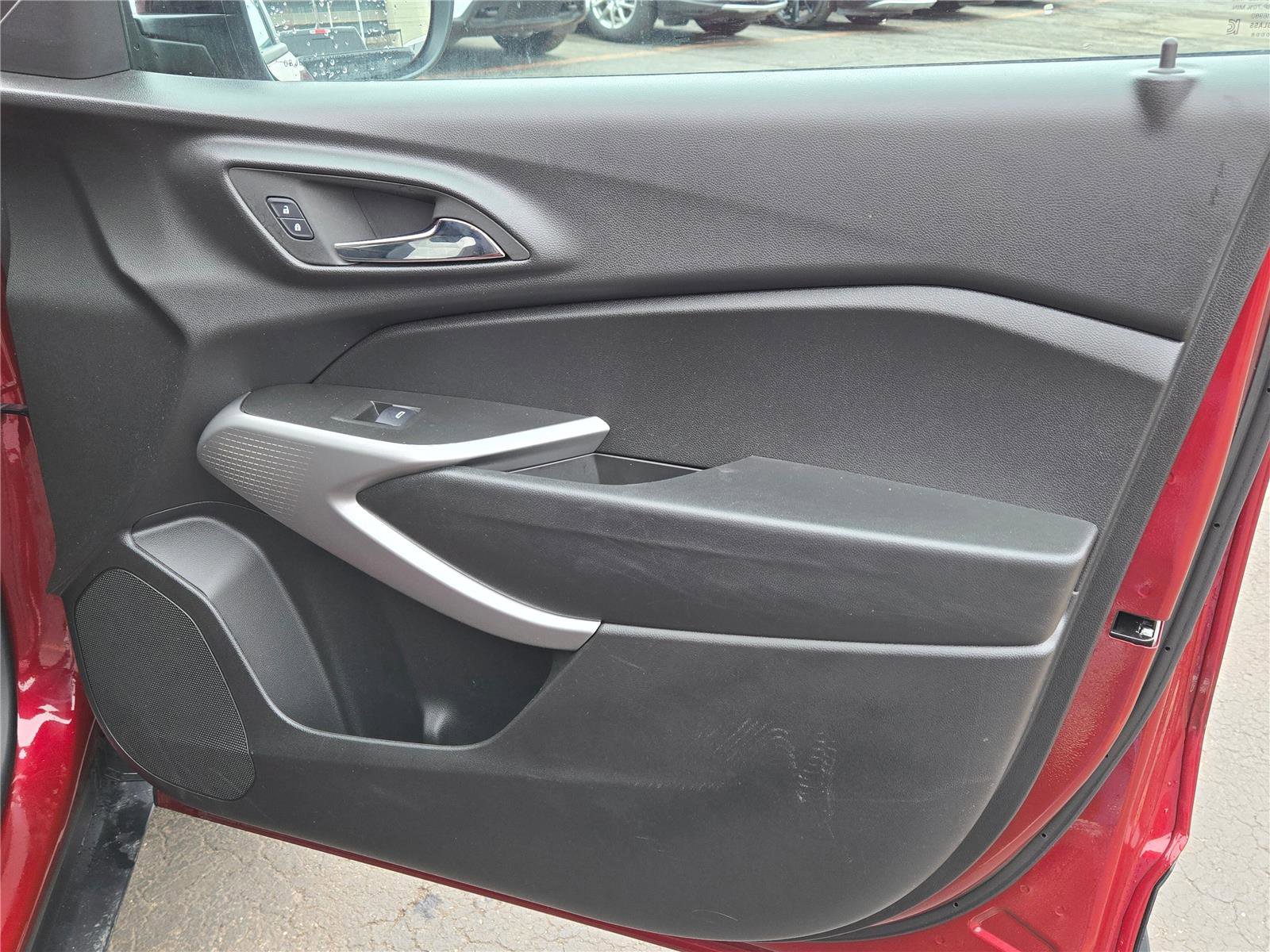 Used 2024 Chevrolet Trax RS w/ Driver Confidence Package image 6