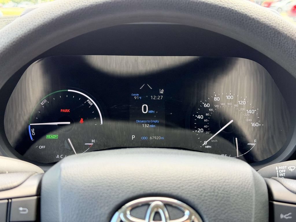 Certified 2024 Toyota Sienna LE FWD image 9