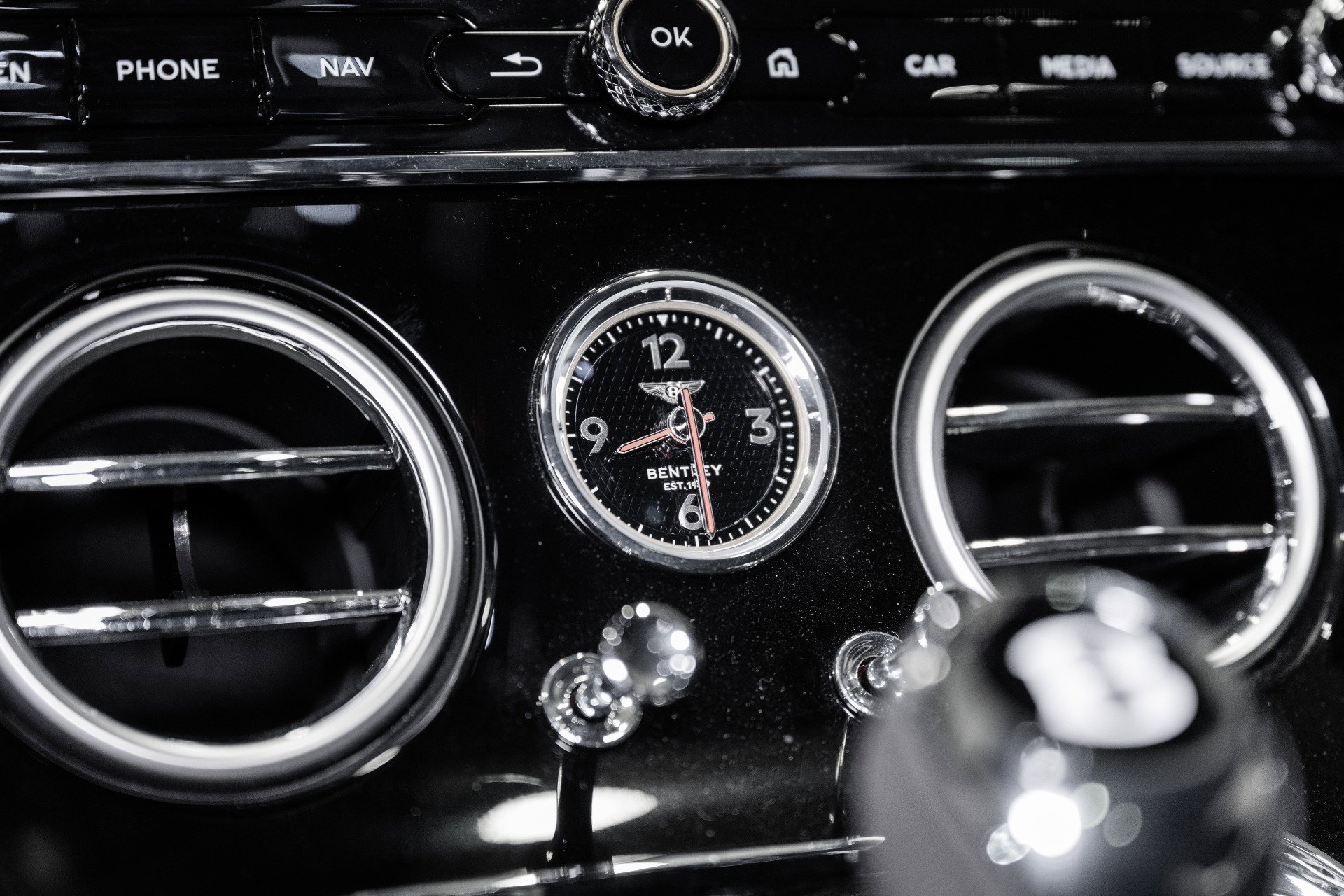 Certified 2024 Bentley Continental GT Speed AWD/4WD image 34