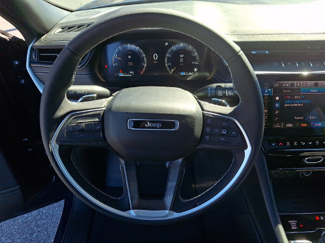 New 2027 Jeep Grand Cherokee Limited AWD/4WD image 16
