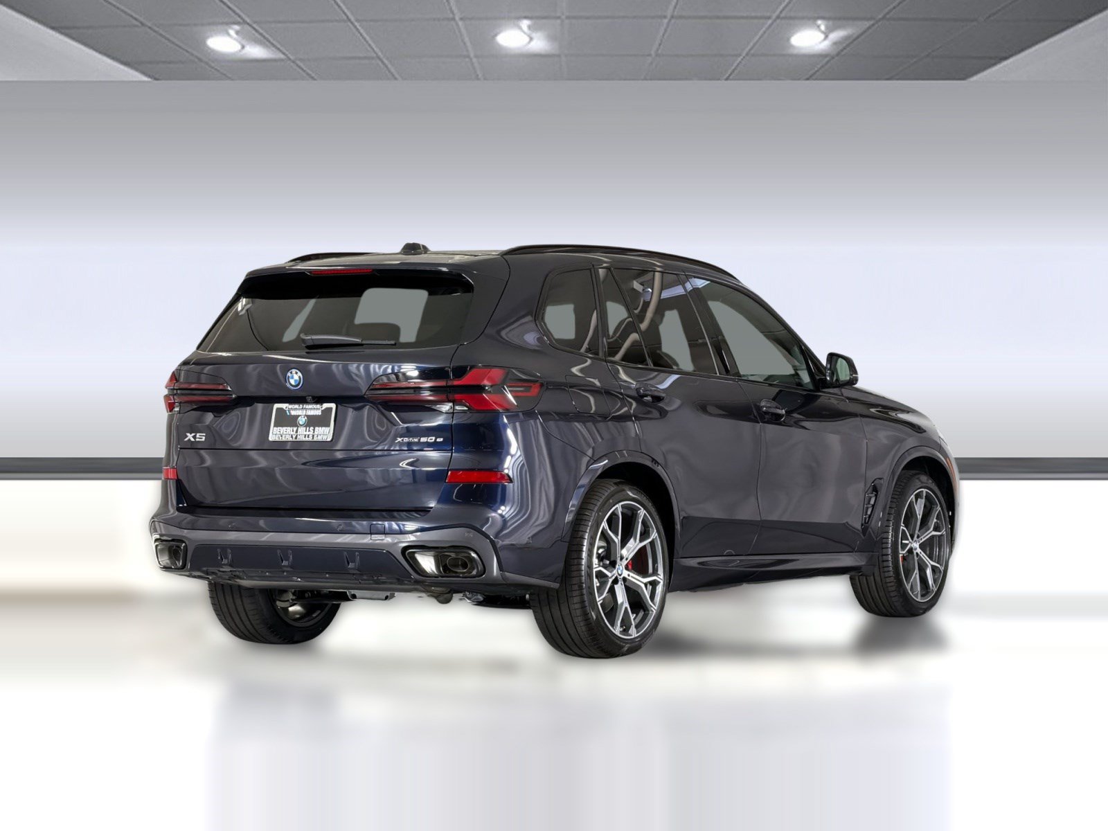 New 2026 BMW X5 xDrive50e w/ M Sport Package AWD/4WD image 9