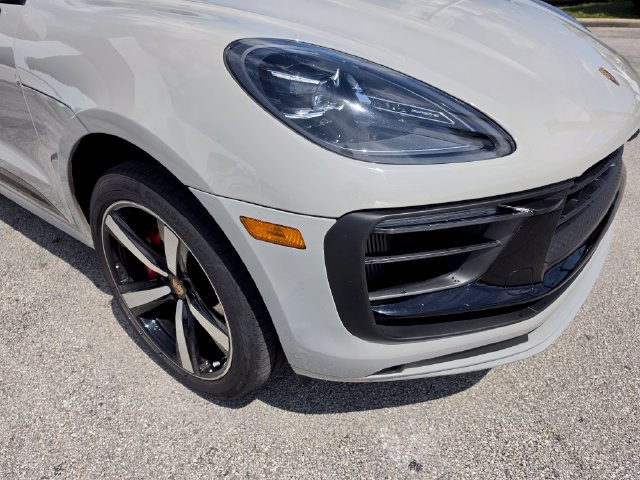Used 2024 Porsche Macan S AWD/4WD image 9