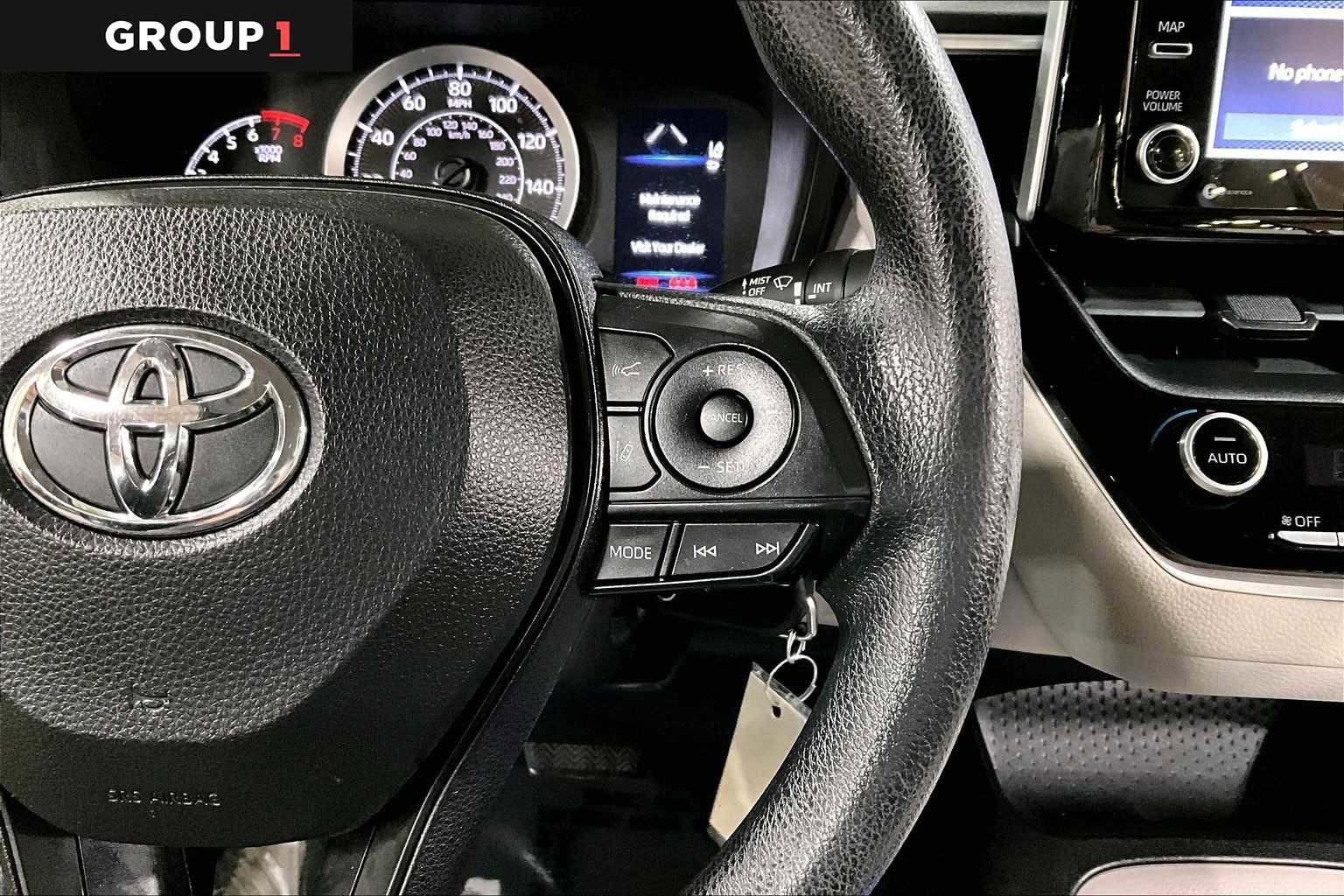 Used 2021 Toyota Corolla LE FWD image 25