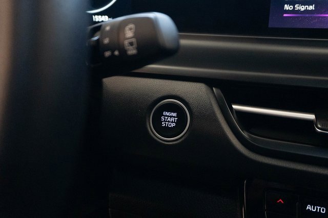 Used 2024 Kia Seltos SX w/ SX Sunroof Package image 29