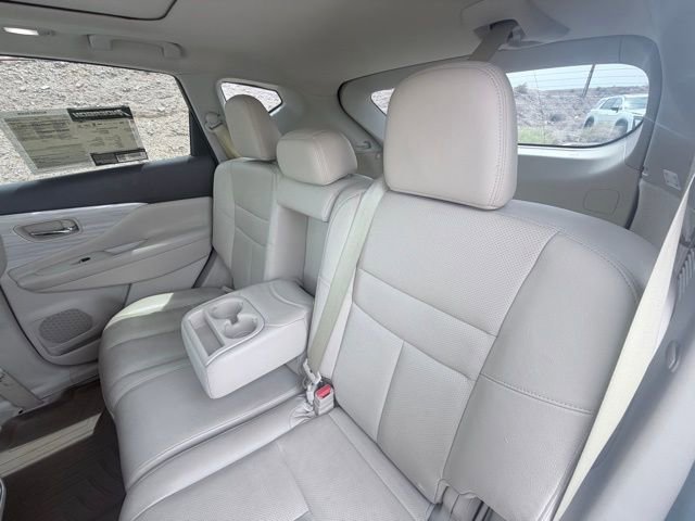 Used 2015 Nissan Murano SL w/ SL Technology Package FWD image 28