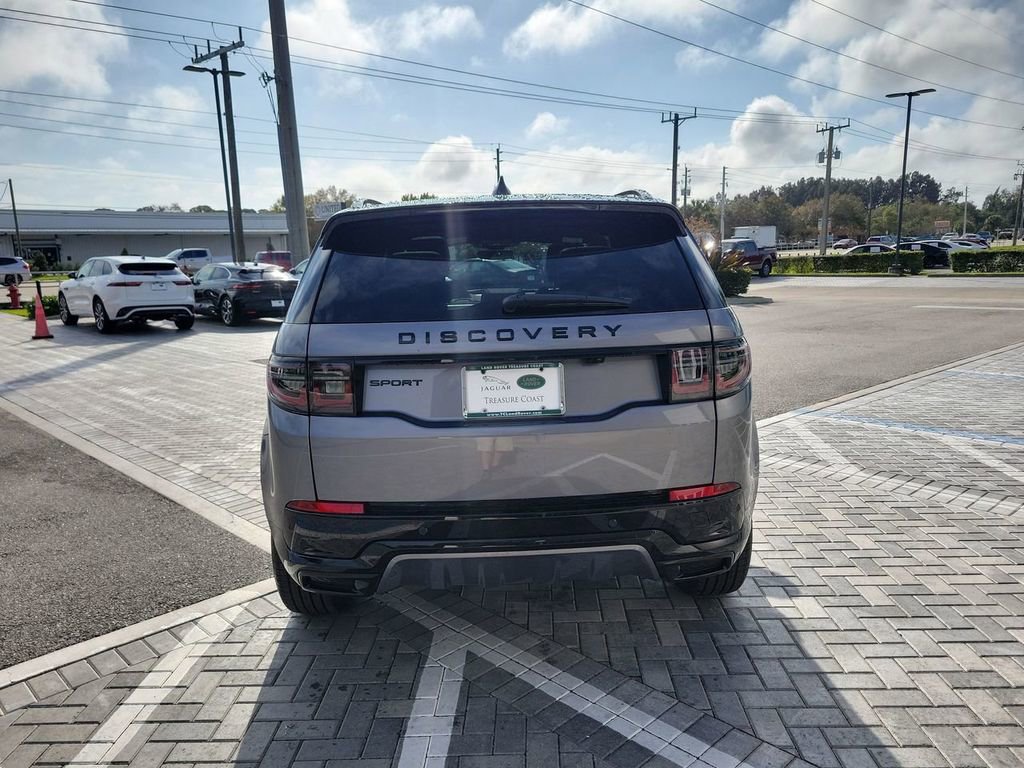 New 2025 Land Rover Discovery Sport Dynamic SE AWD/4WD image 4