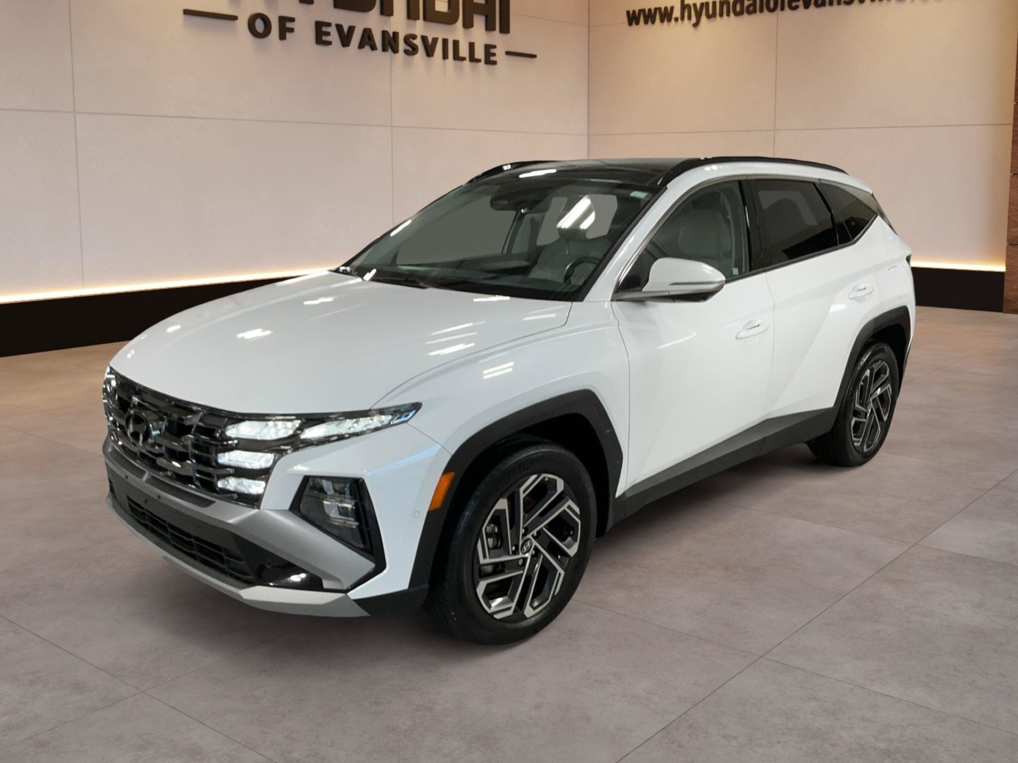 Certified 2025 Hyundai Tucson Limited AWD/4WD image 1