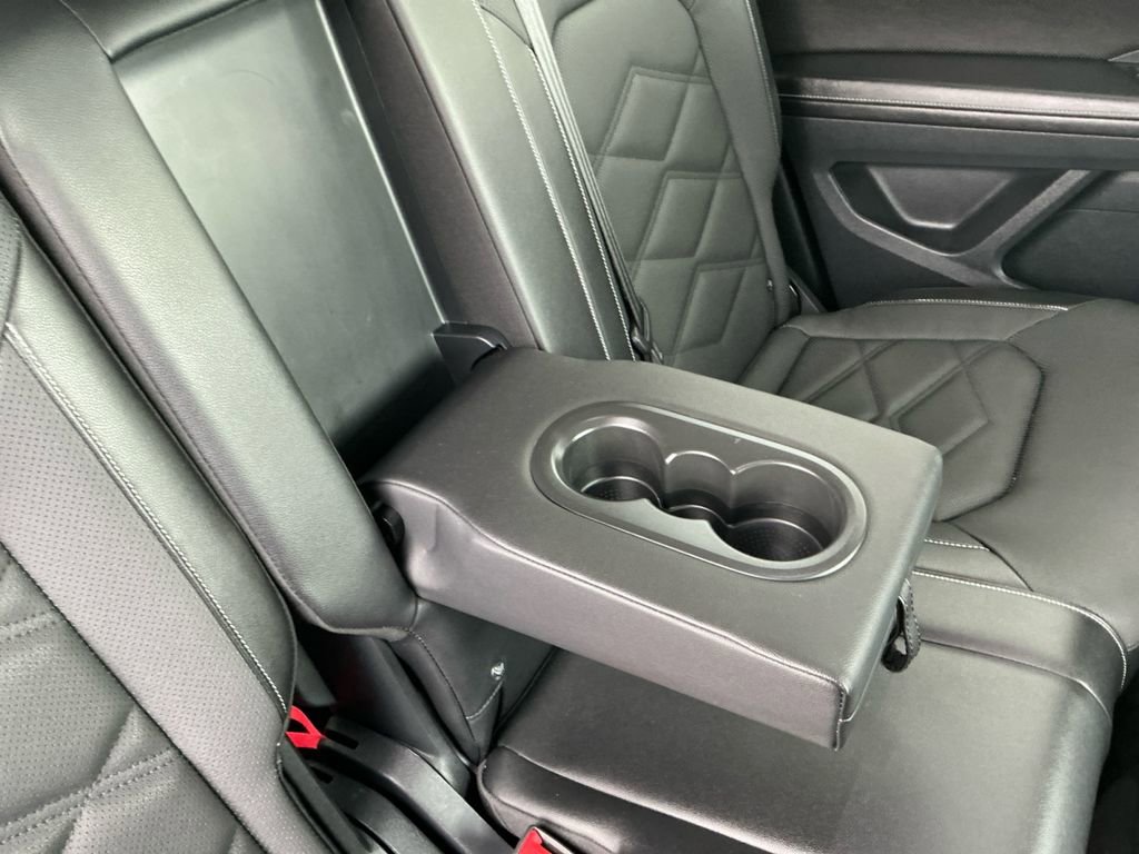 Used 2024 Volkswagen Atlas SE image 22