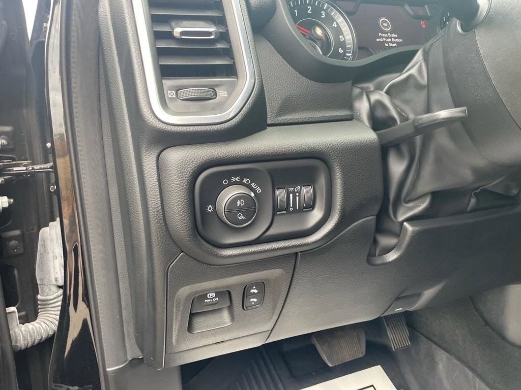 Used 2023 RAM 1500 Laramie image 8