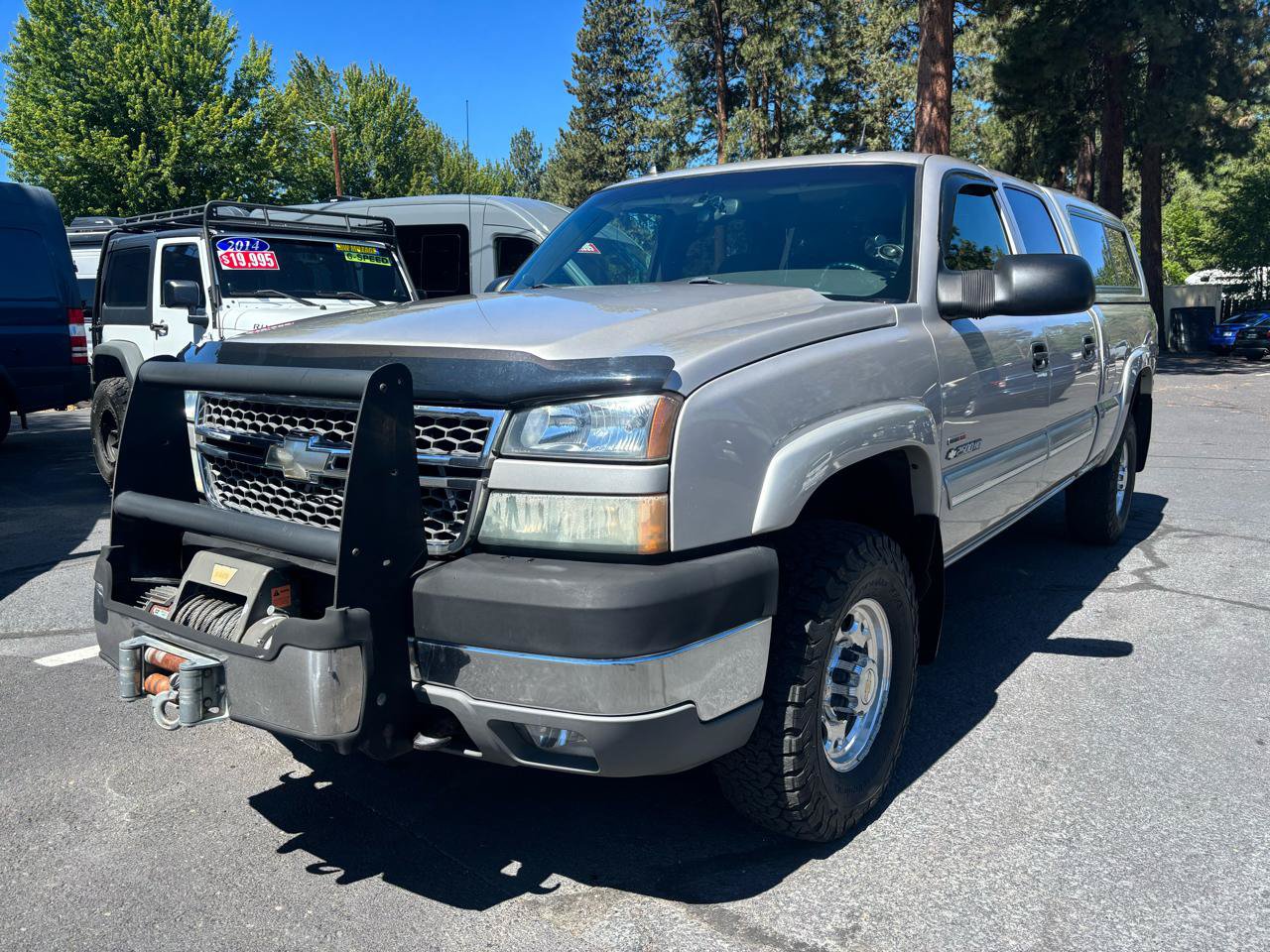 Used 2005 Chevrolet Silverado 2500 LT w/ Heavy-Duty Power Package AWD/4WD image 1