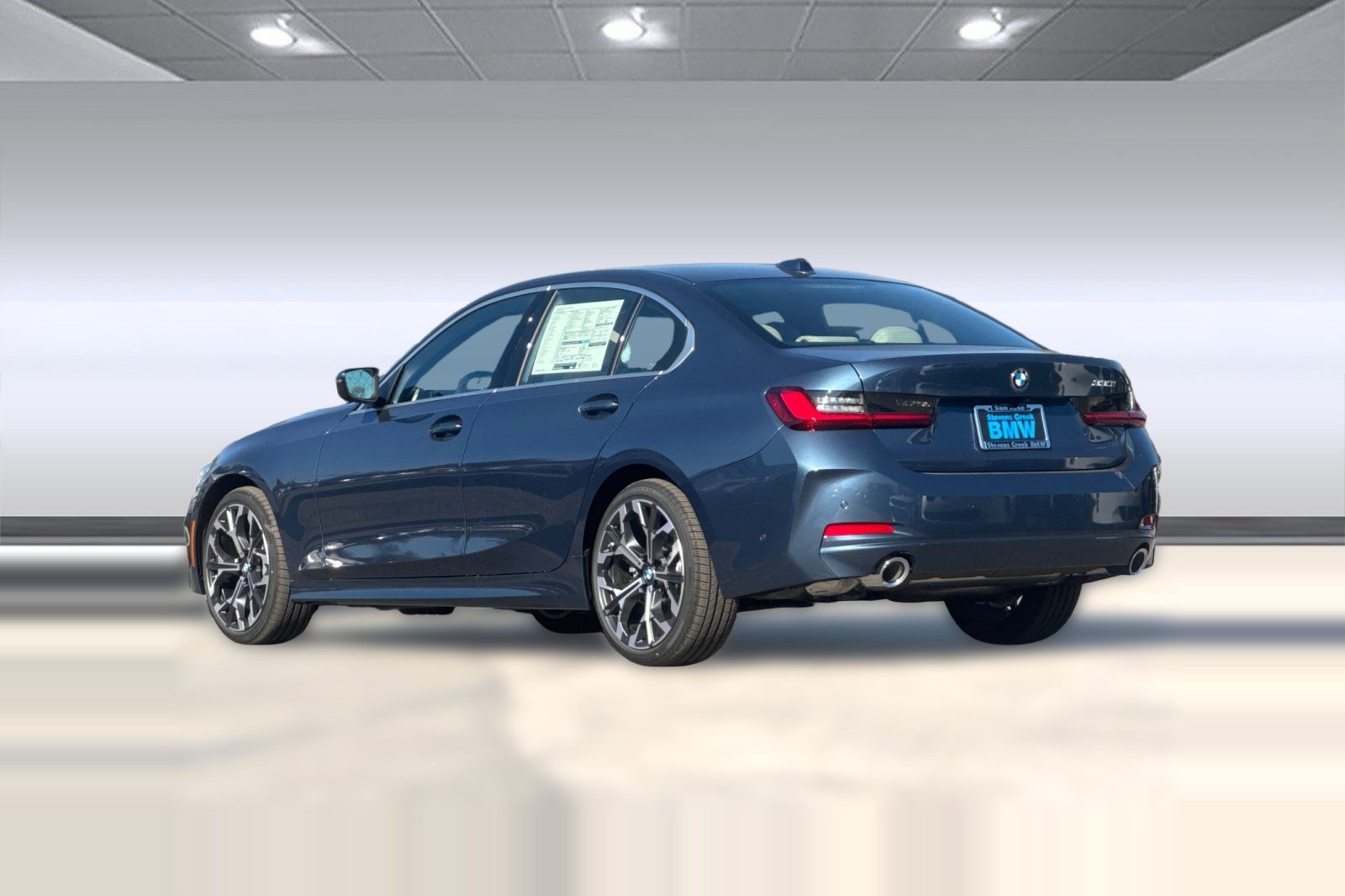 Used 2026 BMW 330i Sedan RWD image 3