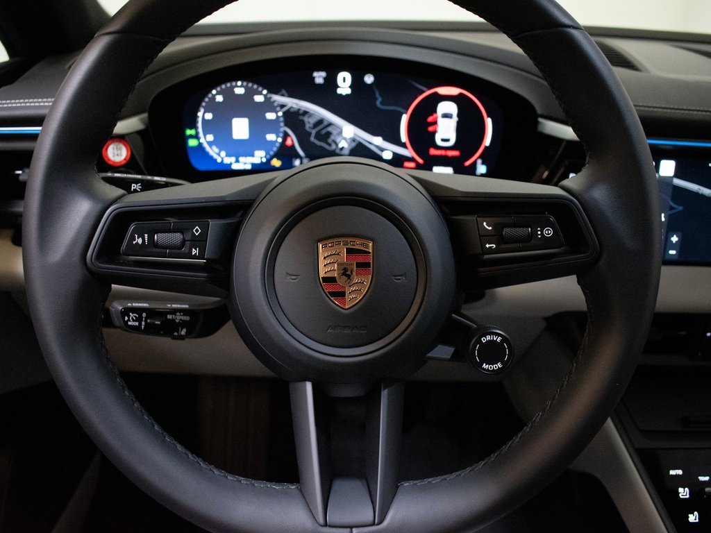 Certified 2025 Porsche Macan 4 Electric image 25