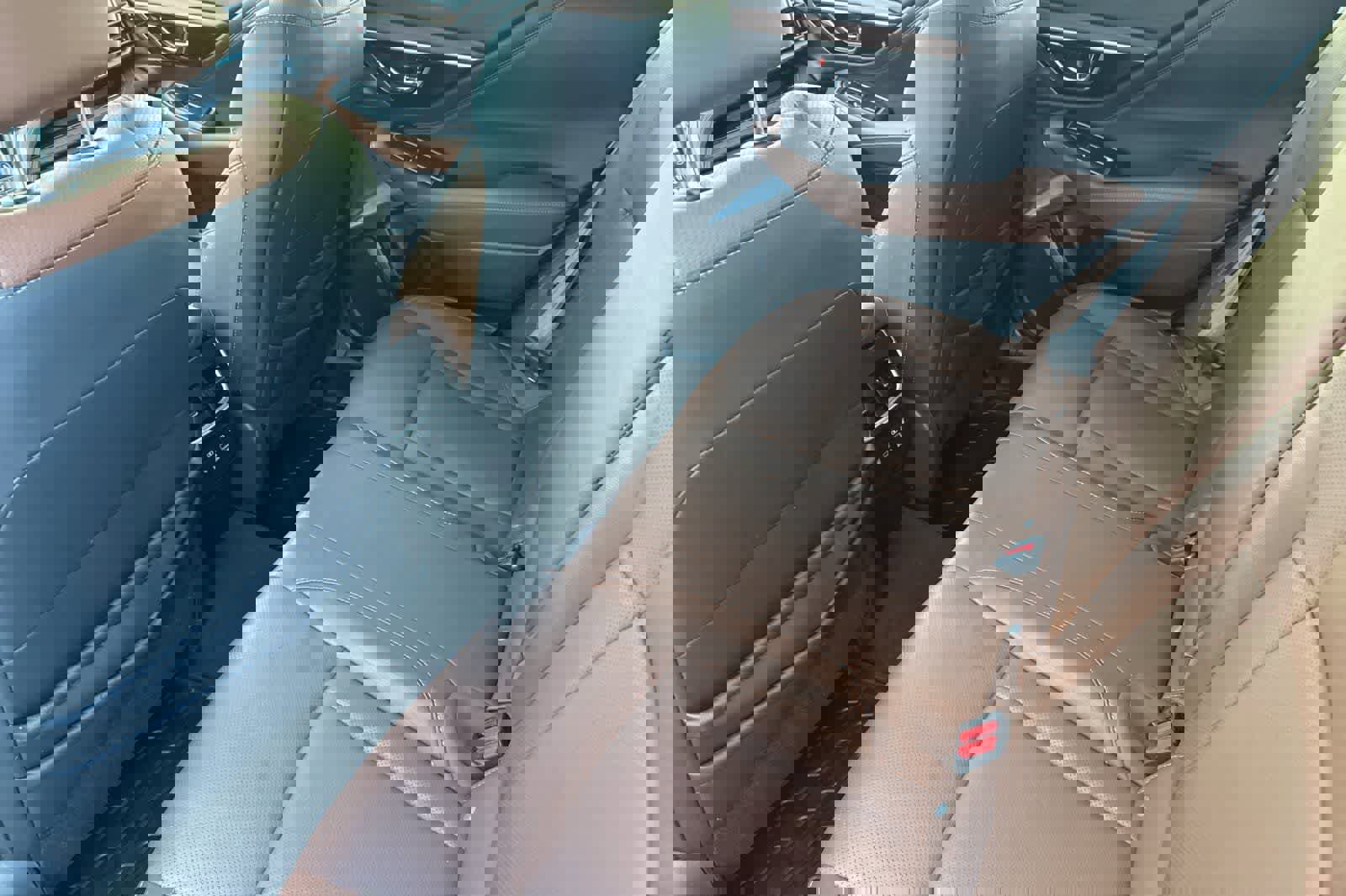 Used 2023 Subaru Outback Touring XT w/ Popular Package #2 image 4