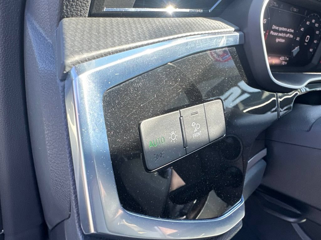Used 2022 Audi Q3 2.0T Premium Plus AWD/4WD image 35
