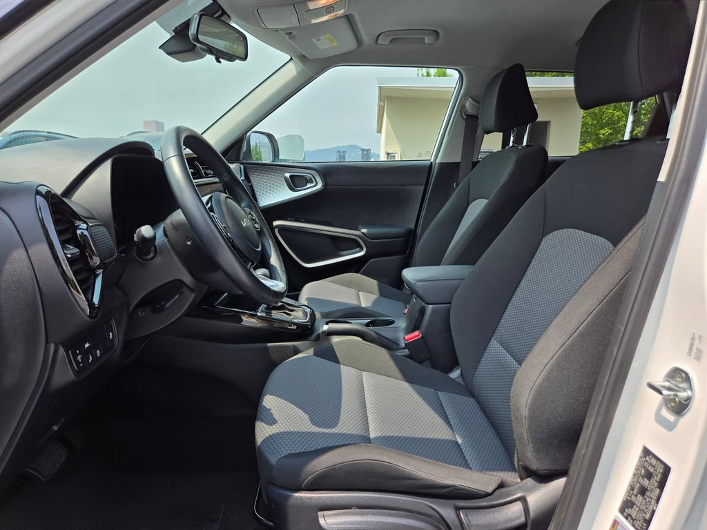 Certified 2022 Kia Soul X-Line FWD image 19
