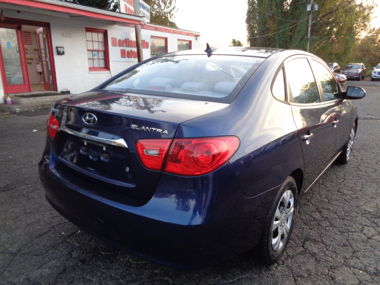 Used 2010 Hyundai Elantra GLS image 5